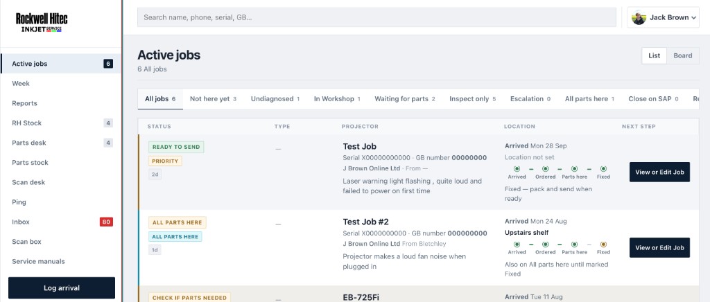 Active jobs list with stage tabs, job details, a progress line, and the next step for each projector